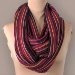 Elegant cream and gray Striped Scarf